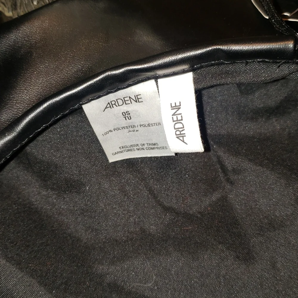 Ardene - Picture 6 of 6